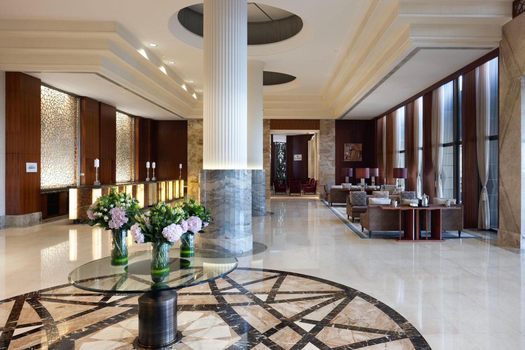 Sheraton Oman Hotel Μουσκάτ Εξωτερικό φωτογραφία Lobby