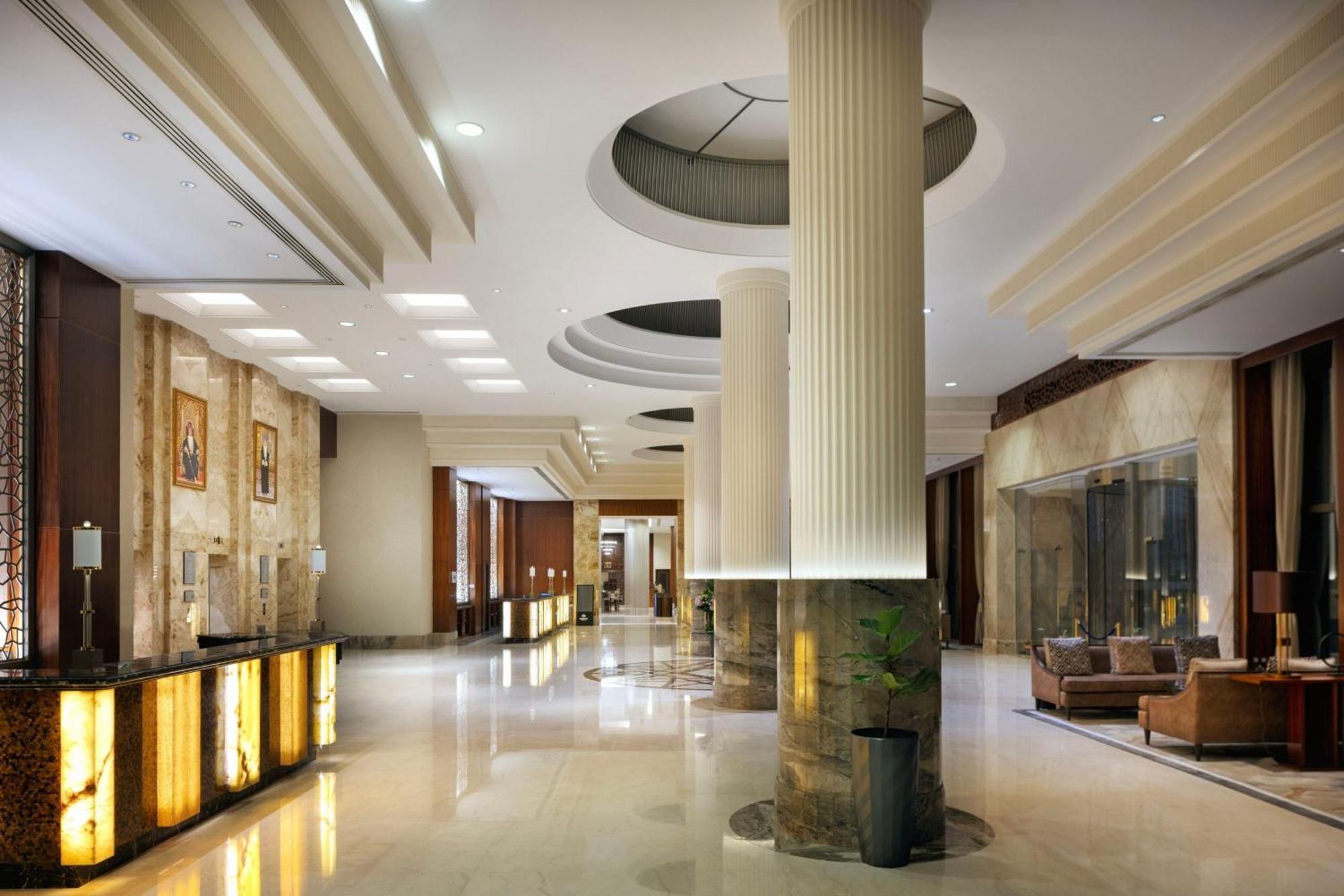 Sheraton Oman Hotel Μουσκάτ Εξωτερικό φωτογραφία Lobby