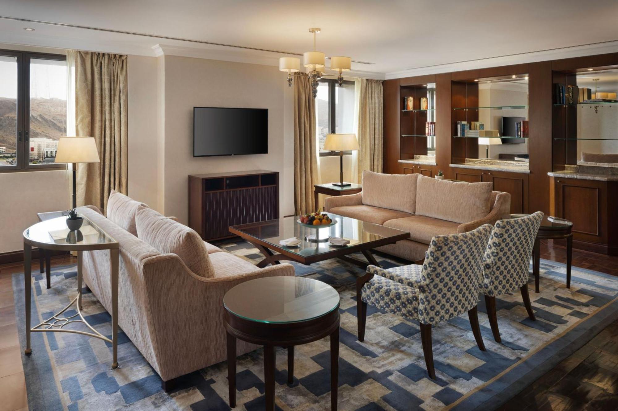 Sheraton Oman Hotel Μουσκάτ Εξωτερικό φωτογραφία A living room at the hotel