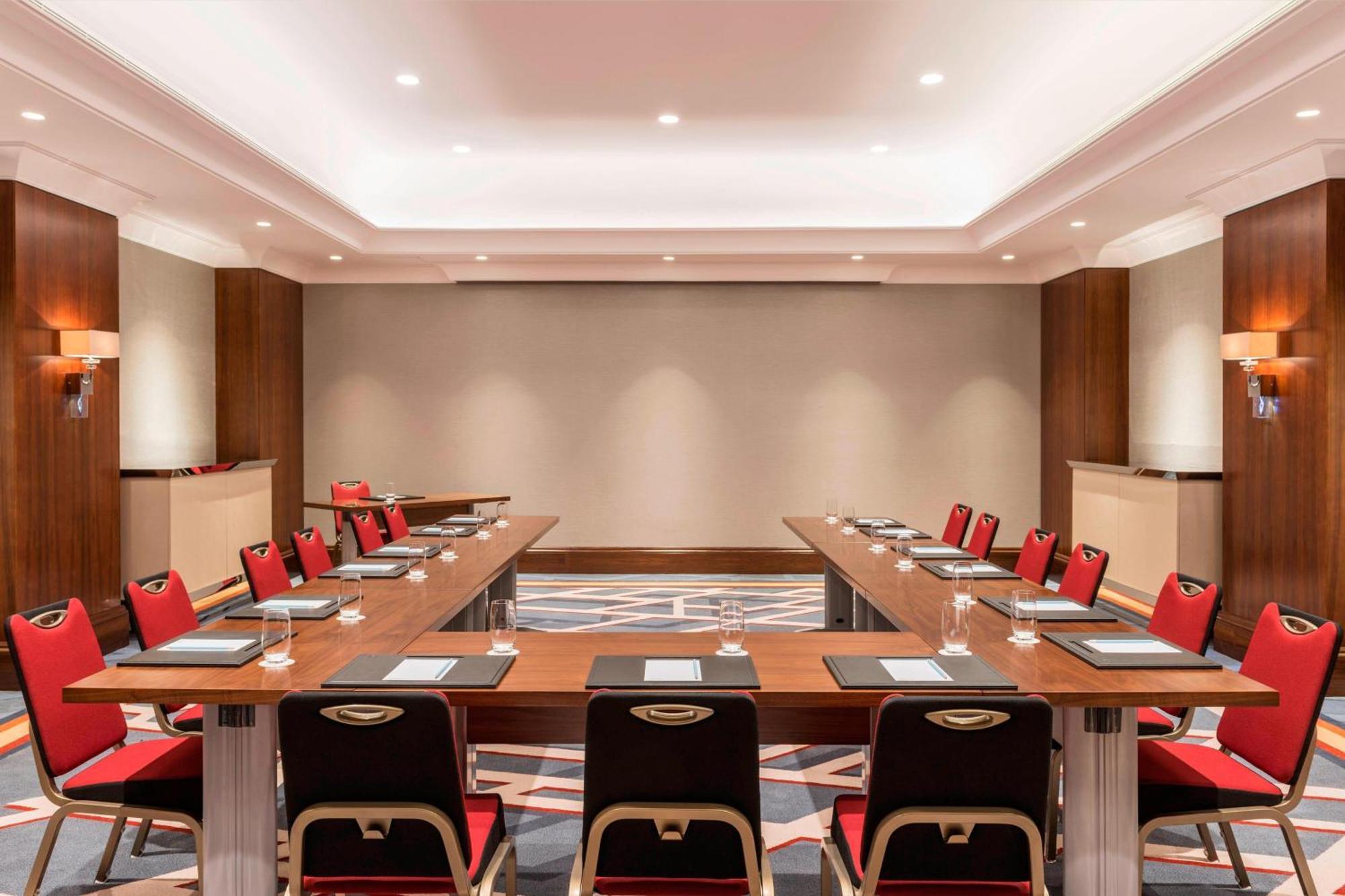 Sheraton Oman Hotel Μουσκάτ Εξωτερικό φωτογραφία Meeting room